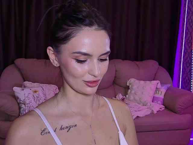 MilaSweety1 webcam