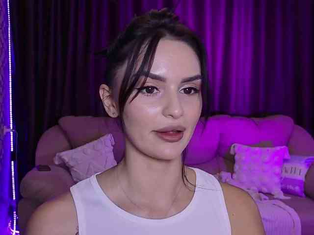 MilaSweety1 webcam