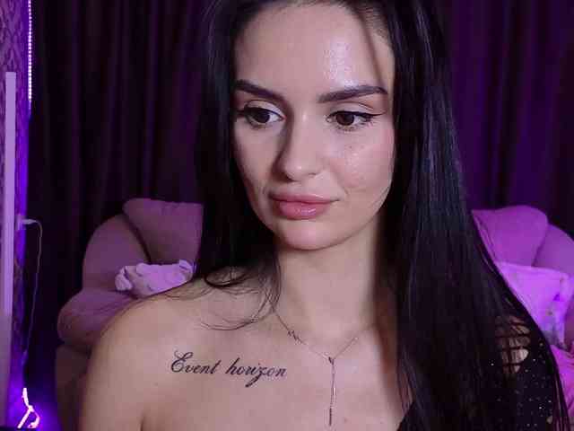 MilaSweety1 webcam