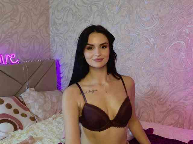 MilaSweety1 webcam