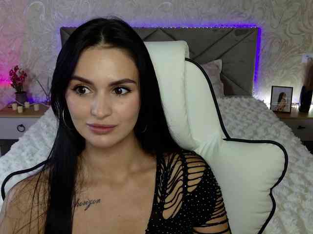 MilaSweety1 webcam