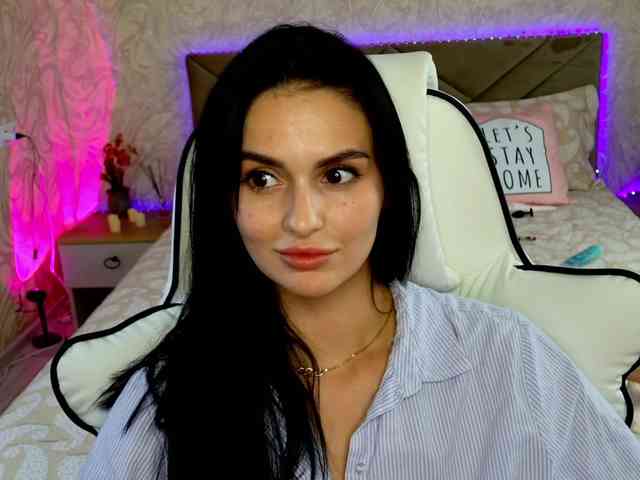 MilaSweety1 webcam