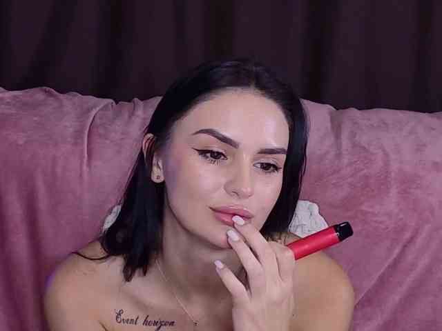 MilaSweety1 webcam