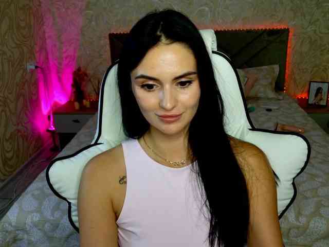 MilaSweety1 webcam