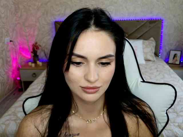 MilaSweety1 webcam