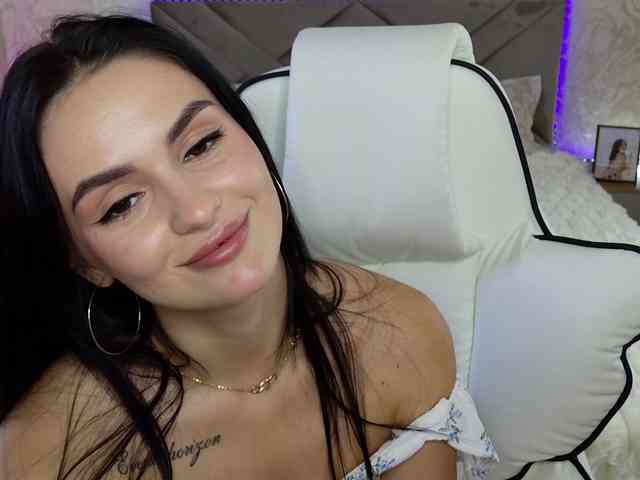 MilaSweety1 webcam