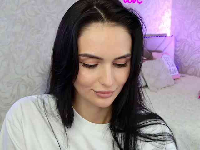 MilaSweety1 webcam