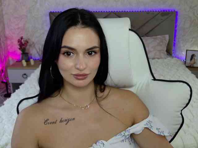 MilaSweety1 webcam