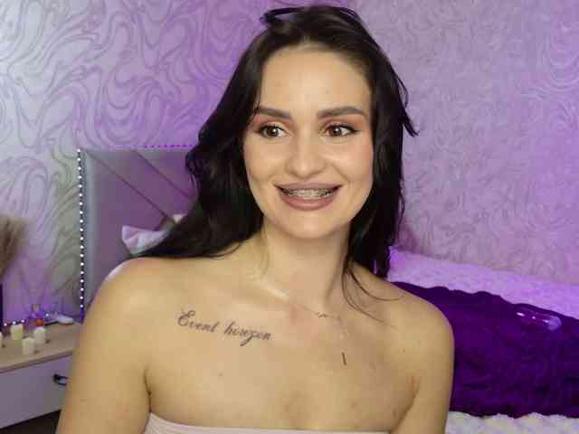 MilaSweety1 webcam
