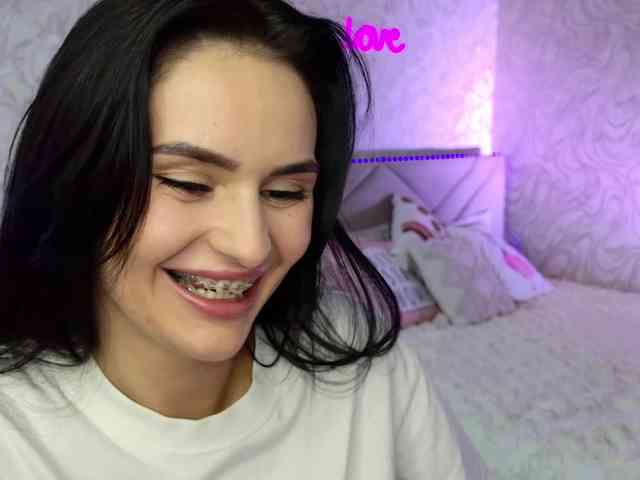 MilaSweety1 webcam