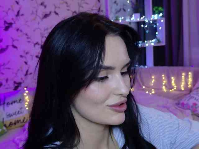 MilaSweety1 webcam