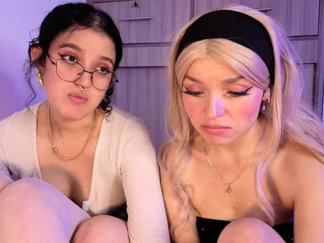 gema-n-aria live cam on BongaCams