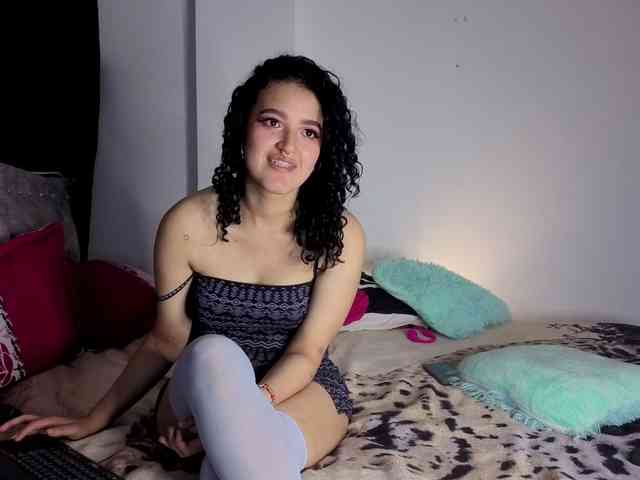 gema-n-aria Live Webcam on BongaCams
