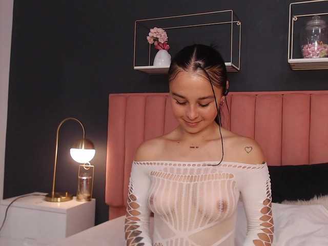 AmeliaRouge live cam on BongaCams