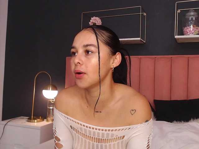 AmeliaRouge live cam on BongaCams