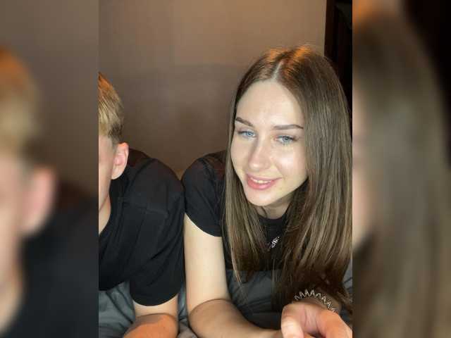 le modèle 69kissme69 est en webcam porno dans un show sur le site bongacams, il possède les tags suivants: White/Caucasian,Brunette,Shaved