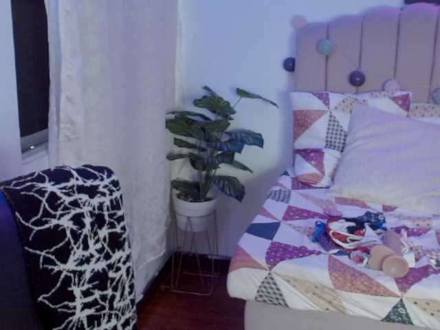 EvansLx live cam on BongaCams