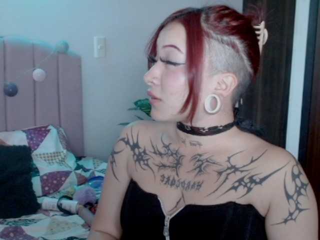 EvansLx live cam on BongaCams