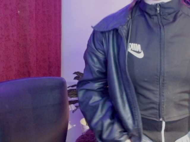 EvansLx live cam on BongaCams