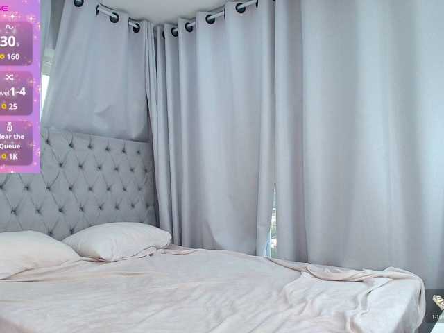 AmeliaEmmy live cam on BongaCams