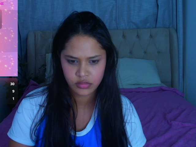 AmeliaEmmy live cam on BongaCams