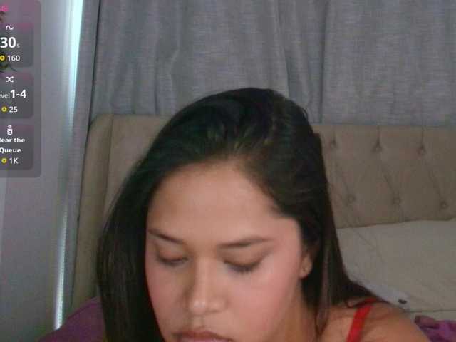 AmeliaEmmy live cam on BongaCams