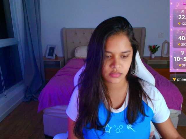 AmeliaEmmy live cam on BongaCams