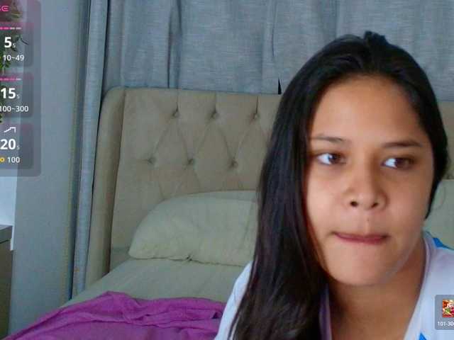 AmeliaEmmy live cam on BongaCams