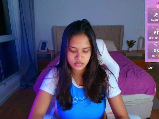 Sex chat gratuit in direct cu AmeliaEmmy pe BongaCams