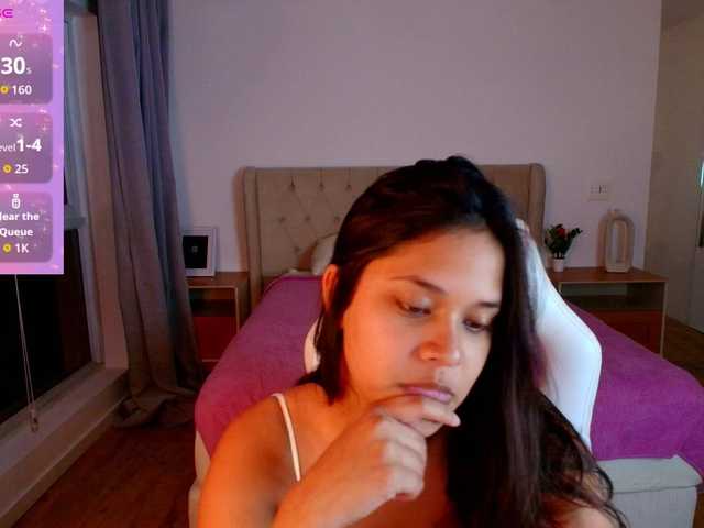 AmeliaEmmy live cam on BongaCams