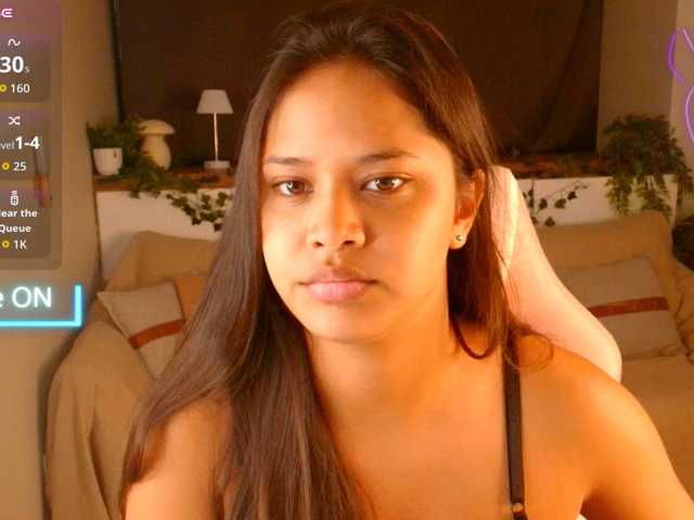 AmeliaEmmy live cam on BongaCams