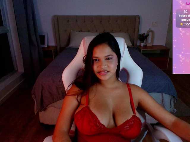 AmeliaEmmy live cam on BongaCams