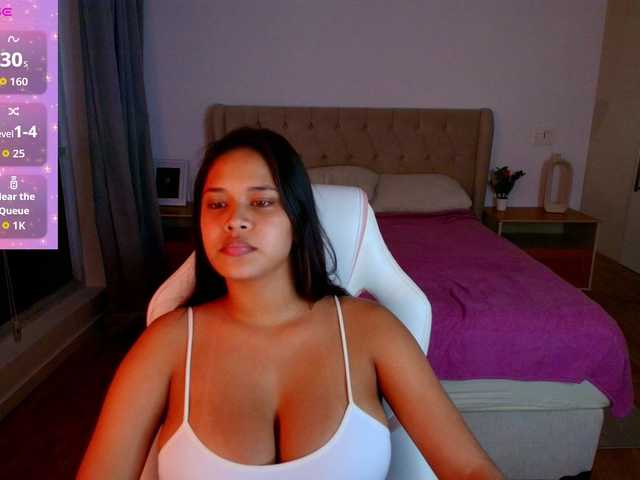 AmeliaEmmy live cam on BongaCams