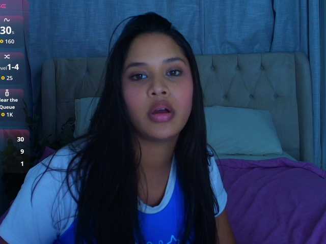 AmeliaEmmy live cam on BongaCams