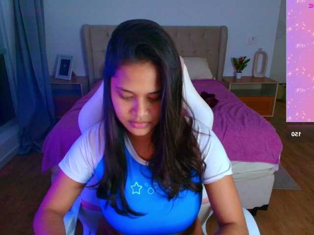 AmeliaEmmy live cam on BongaCams