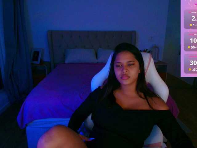 AmeliaEmmy live cam on BongaCams