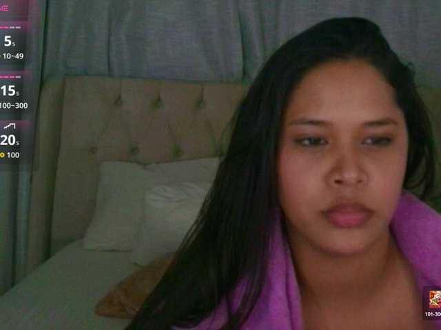 AmeliaEmmy live cam on BongaCams