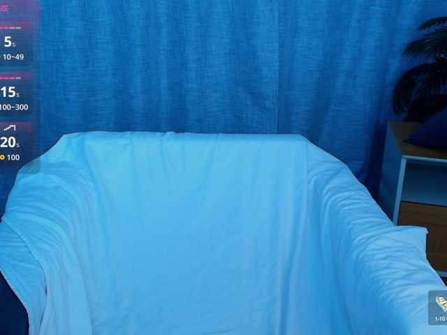 AmeliaEmmy live cam on BongaCams