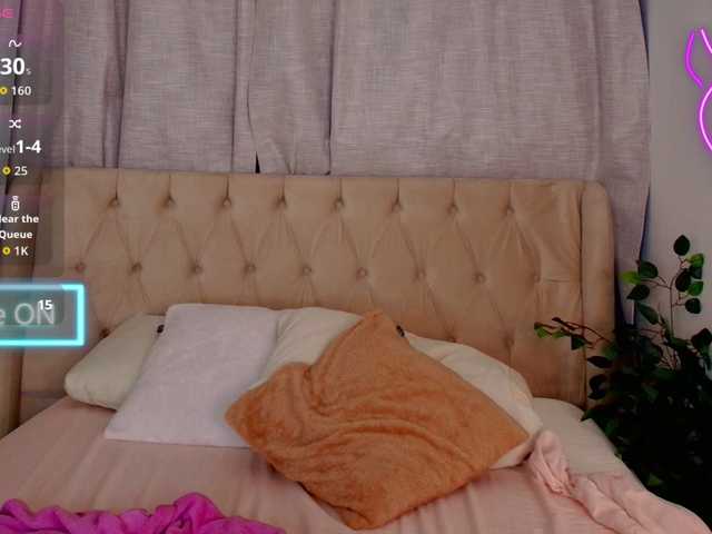 AmeliaEmmy live cam on BongaCams