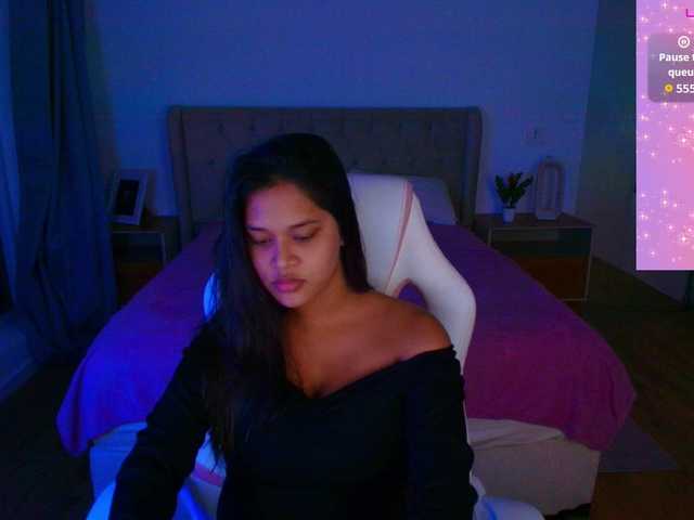 AmeliaEmmy live cam on BongaCams