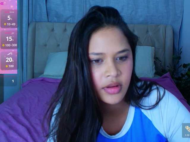 AmeliaEmmy live cam on BongaCams