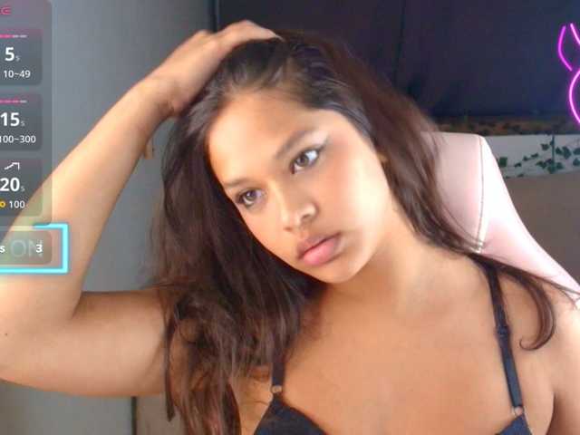 AmeliaEmmy live cam on BongaCams