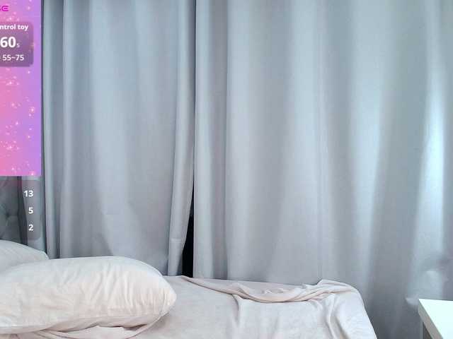 AmeliaEmmy live cam on BongaCams