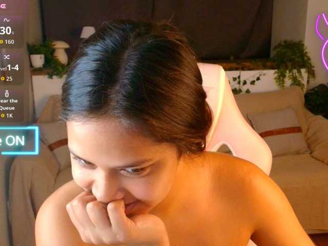 AmeliaEmmy live cam on BongaCams