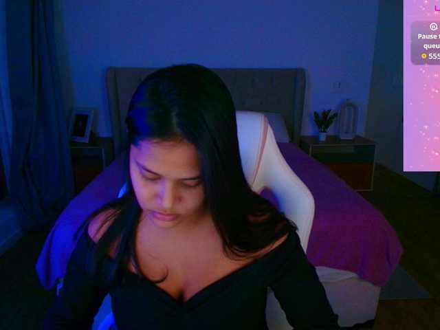 AmeliaEmmy live cam on BongaCams