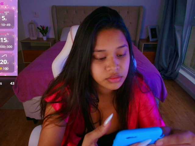 AmeliaEmmy live cam on BongaCams