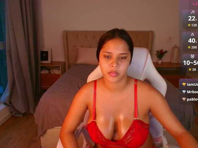 AmeliaEmmy live cam on BongaCams