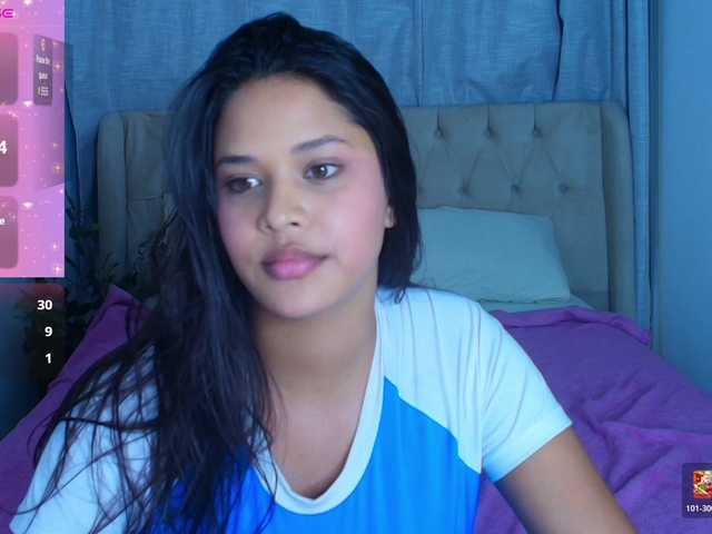 AmeliaEmmy live cam on BongaCams