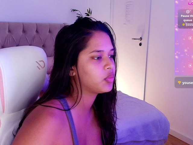 AmeliaEmmy live cam on BongaCams