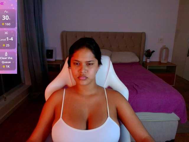 AmeliaEmmy live cam on BongaCams